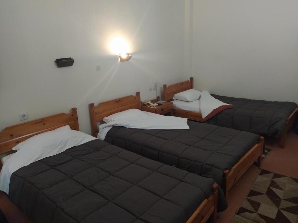 Apollon Inn อาราโชวา ภายนอก รูปภาพ